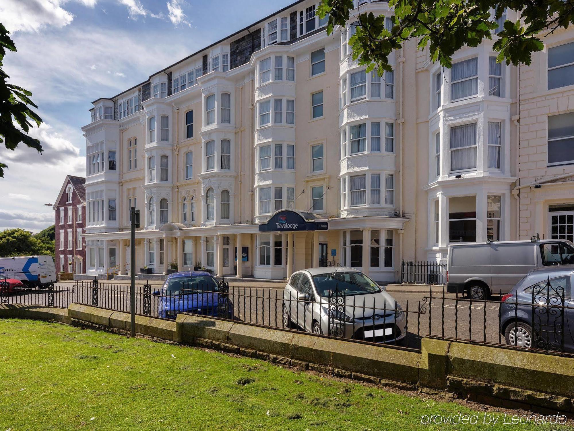 Travelodge Scarborough St Nicholas Exterior foto